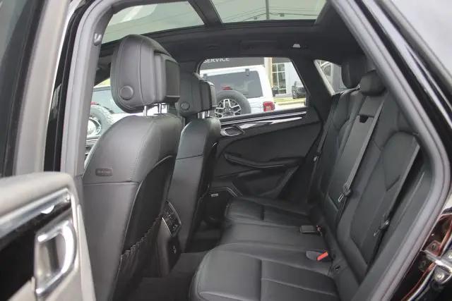 2020 Porsche Macan Macan