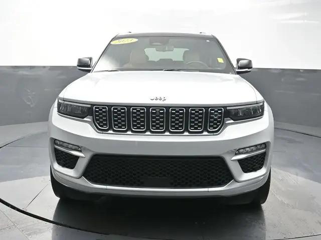 2023 Jeep Grand Cherokee Summit 4x2