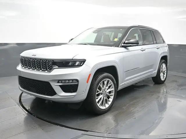 2023 Jeep Grand Cherokee Summit 4x2