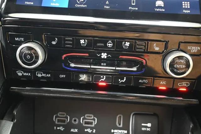 2023 Jeep Grand Cherokee Summit 4x2