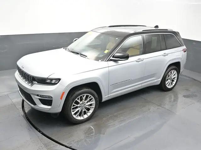 2023 Jeep Grand Cherokee Summit 4x2