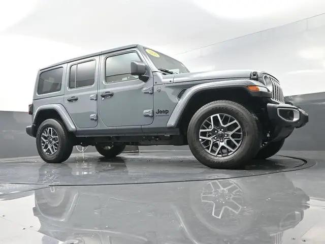 2026 Jeep Wrangler 4-Door Sahara 4x4