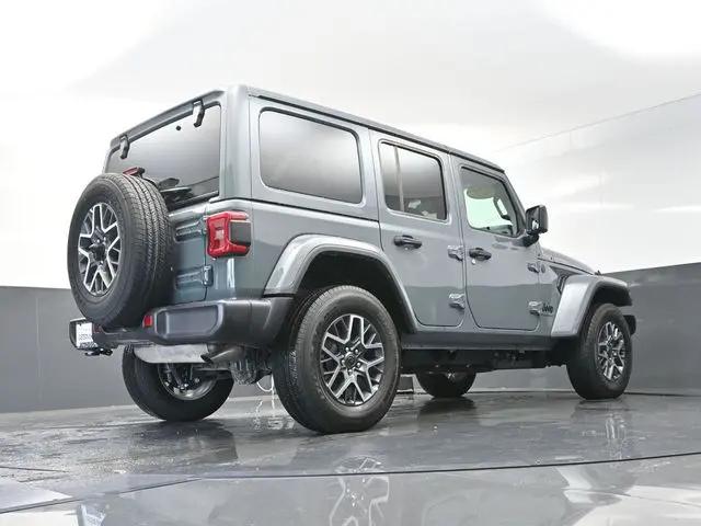 2026 Jeep Wrangler 4-Door Sahara 4x4