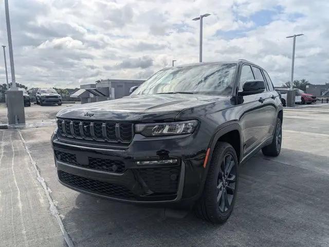 2026 Jeep Grand Cherokee 85th Anniversary Edition