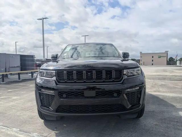 2026 Jeep Grand Cherokee 85th Anniversary Edition
