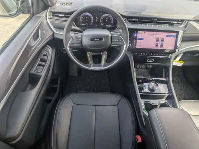 2026 Jeep Grand Cherokee 85th Anniversary Edition