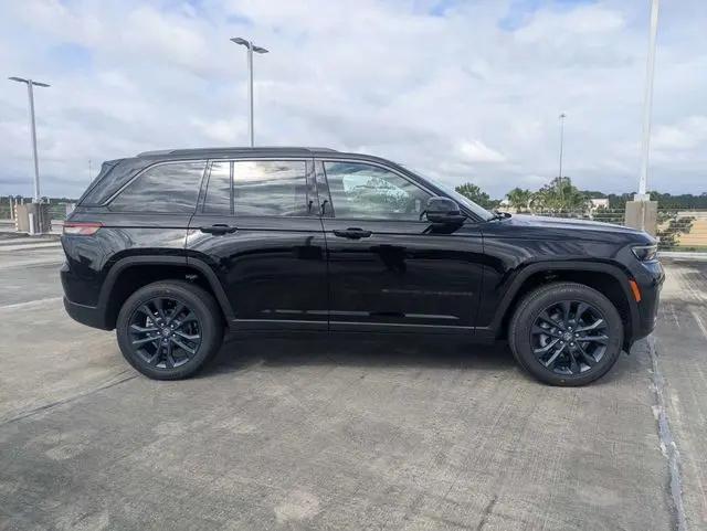 2026 Jeep Grand Cherokee 85th Anniversary Edition