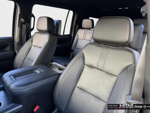 2024 Chevrolet Suburban 4WD RST