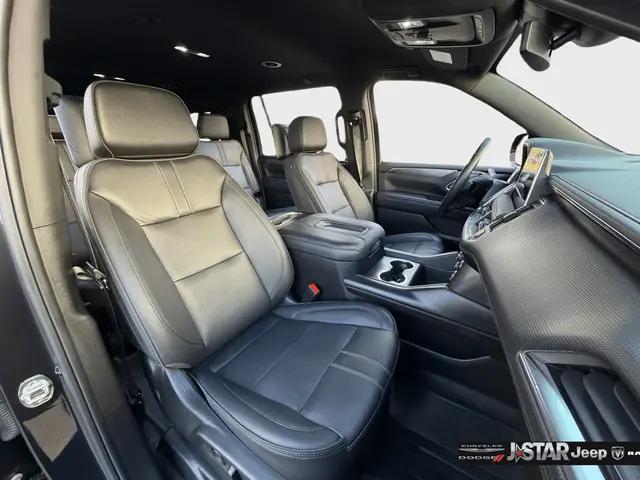 2024 Chevrolet Suburban 4WD RST