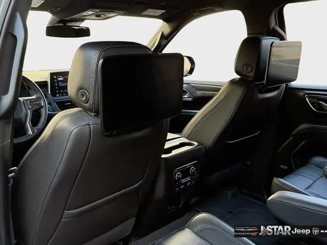2024 Chevrolet Suburban 4WD RST
