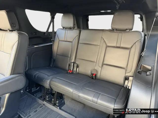 2024 Chevrolet Suburban 4WD RST
