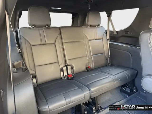 2024 Chevrolet Suburban 4WD RST