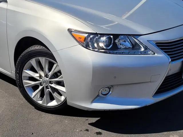 2015 Lexus ES 300h ES 300h