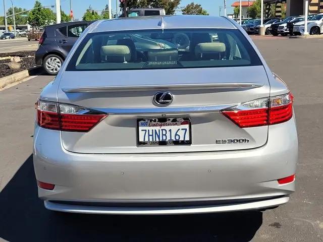 2015 Lexus ES 300h ES 300h