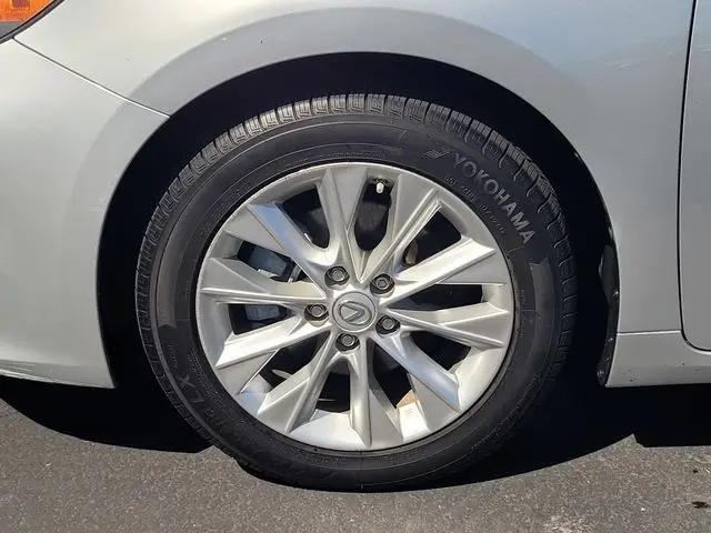 2015 Lexus ES 300h ES 300h