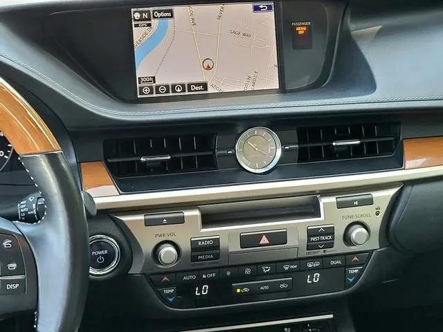 2015 Lexus ES 300h ES 300h