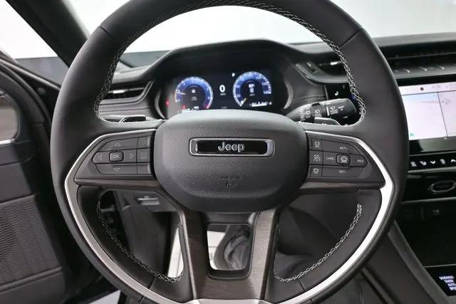 2026 Jeep Grand Cherokee Altitude 4x4