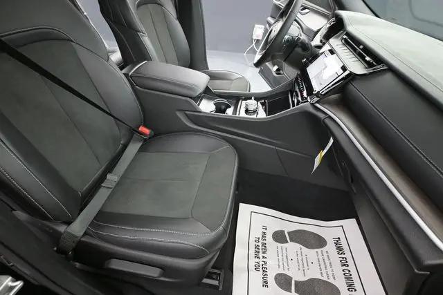 2026 Jeep Grand Cherokee Altitude 4x4