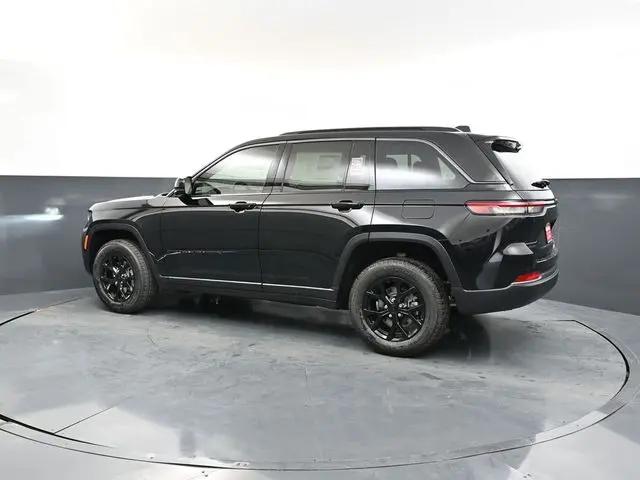 2026 Jeep Grand Cherokee Altitude 4x4