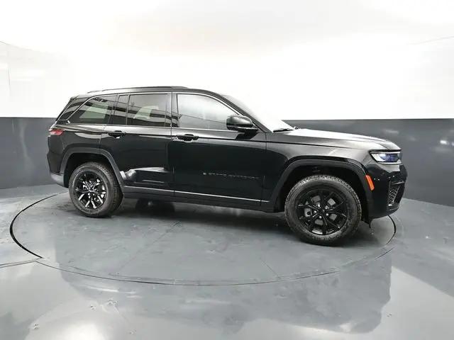 2026 Jeep Grand Cherokee Altitude 4x4