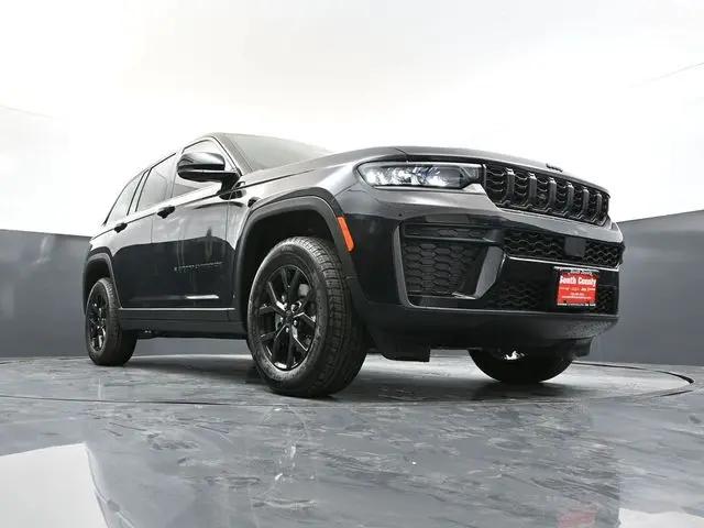 2026 Jeep Grand Cherokee Altitude 4x4