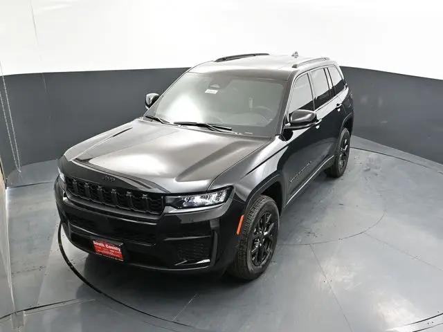 2026 Jeep Grand Cherokee Altitude 4x4