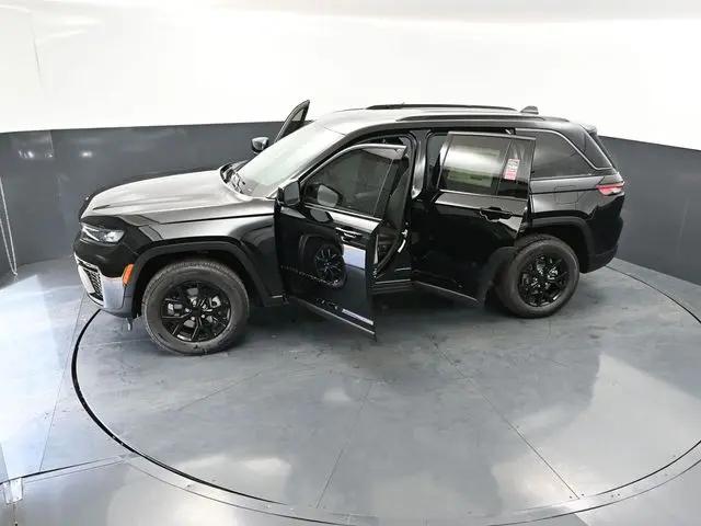 2026 Jeep Grand Cherokee Altitude 4x4