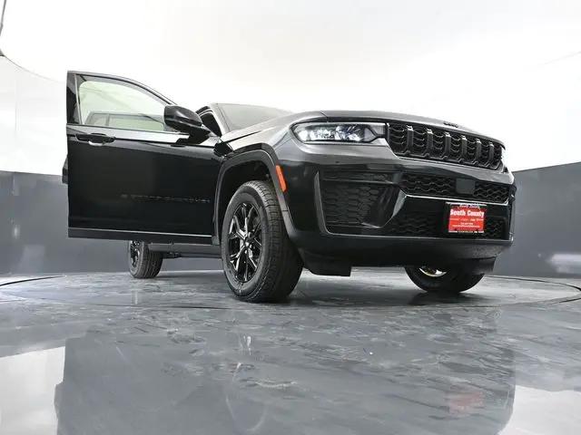 2026 Jeep Grand Cherokee Altitude 4x4