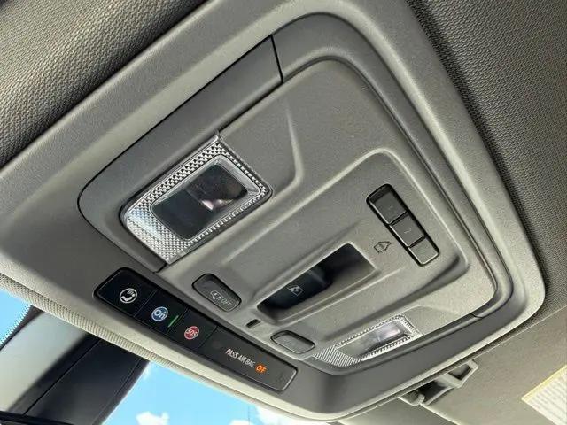 2020 Chevrolet Silverado 1500 4WD Crew Cab Short Bed RST