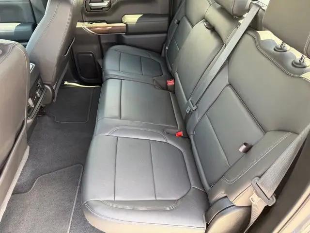 2020 Chevrolet Silverado 1500 4WD Crew Cab Short Bed RST