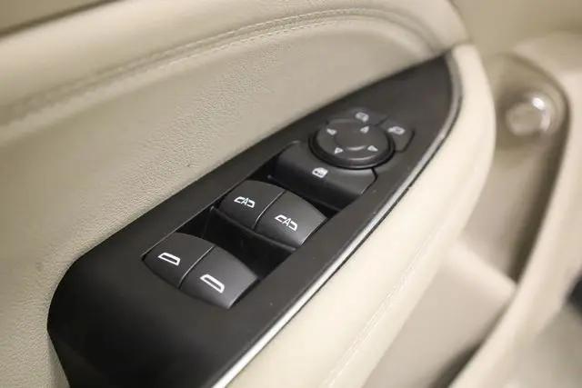 2018 Buick Regal TourX Essence