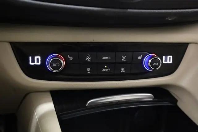2018 Buick Regal TourX Essence