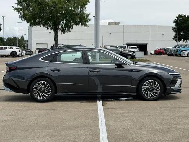 2025 Hyundai Sonata Hybrid SEL