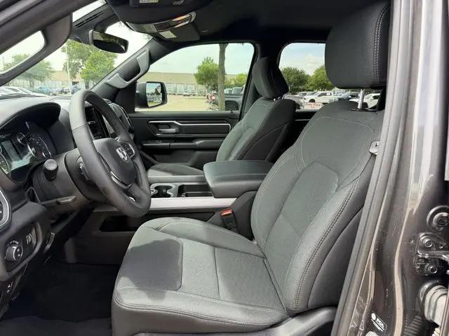 2025 Ram 1500 Lone Star Crew Cab 4x2 5'7" Box