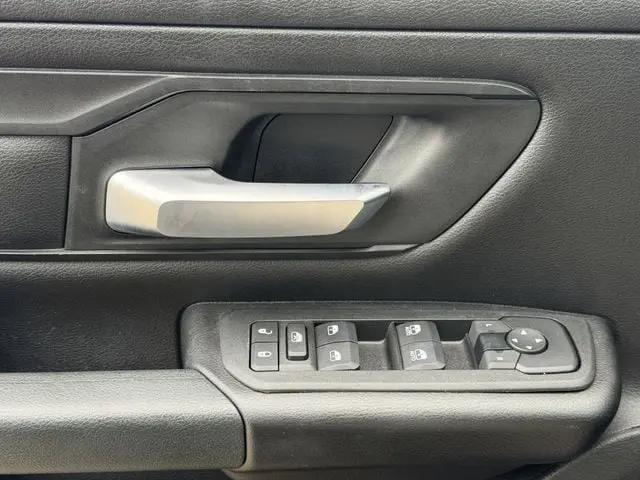 2025 Ram 1500 Tradesman Crew Cab 4x2 5'7" Box