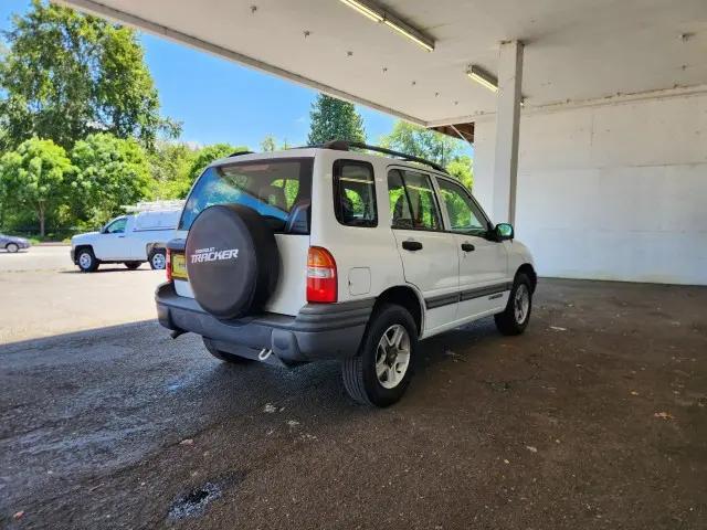 2002 Chevrolet Tracker Hard Top Base