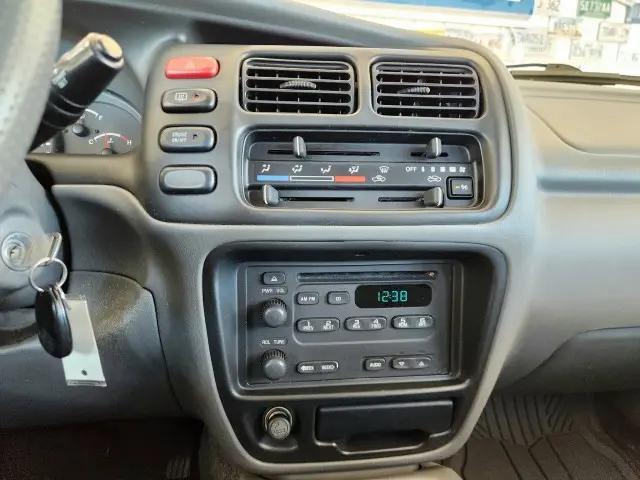 2002 Chevrolet Tracker Hard Top Base
