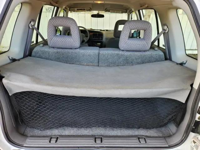 2002 Chevrolet Tracker Hard Top Base