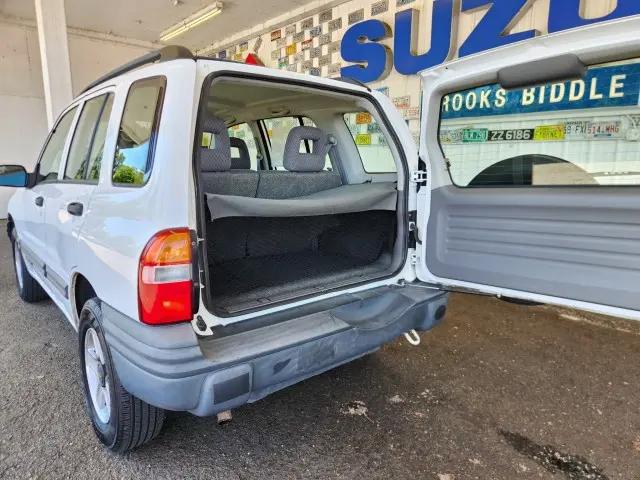 2002 Chevrolet Tracker Hard Top Base