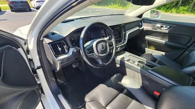 2022 Volvo S60 B5 Inscription
