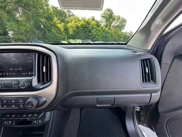 2022 GMC Canyon 4WD Crew Cab Short Box Denali