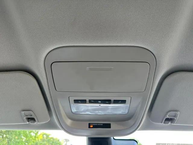 2022 GMC Canyon 4WD Crew Cab Short Box Denali