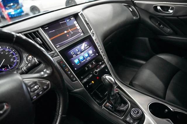 2015 INFINITI Q50 Premium