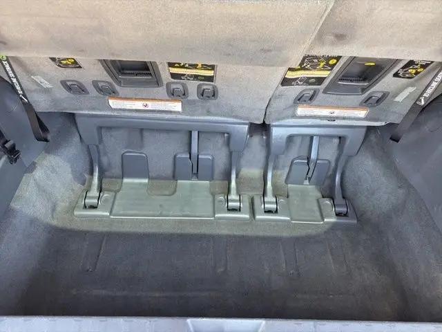 2017 Toyota Sienna LE 8 Passenger