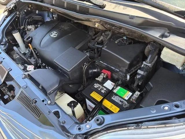 2017 Toyota Sienna LE 8 Passenger