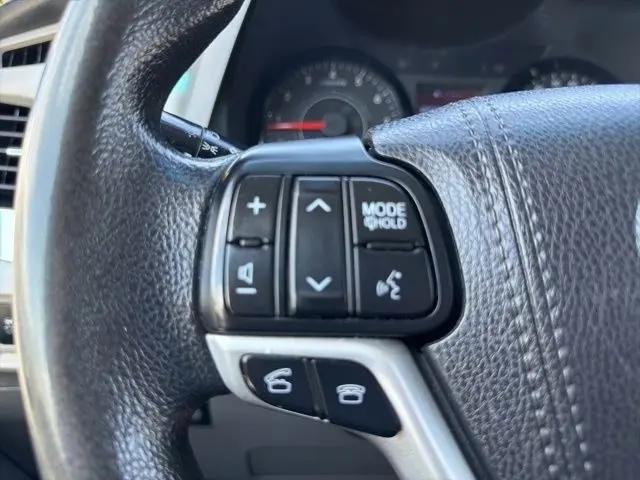 2017 Toyota Sienna LE 8 Passenger