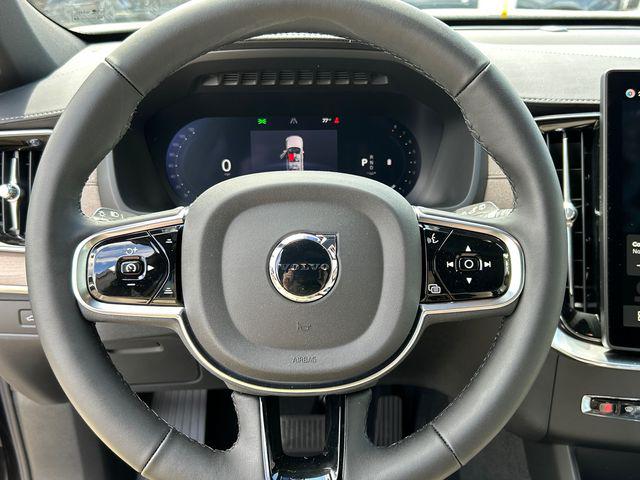 2026 Volvo XC90 Core, B5 AWD Gas (mild hybrid), Gasoline, Bright, 7 Seats