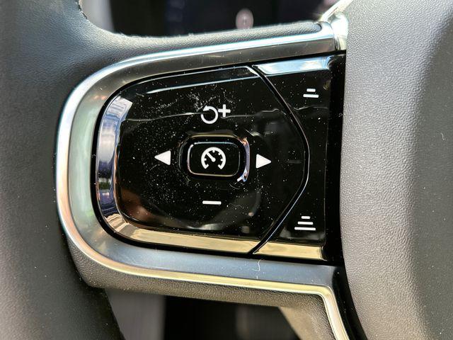 2026 Volvo XC90 Core, B5 AWD Gas (mild hybrid), Gasoline, Bright, 7 Seats