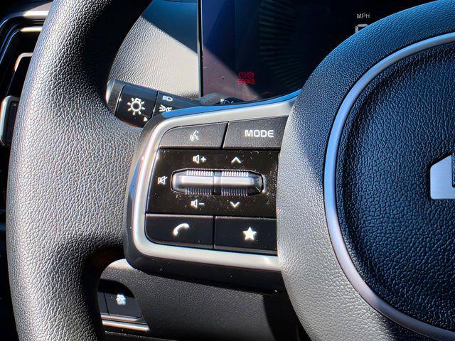 2025 Kia Sorento LX