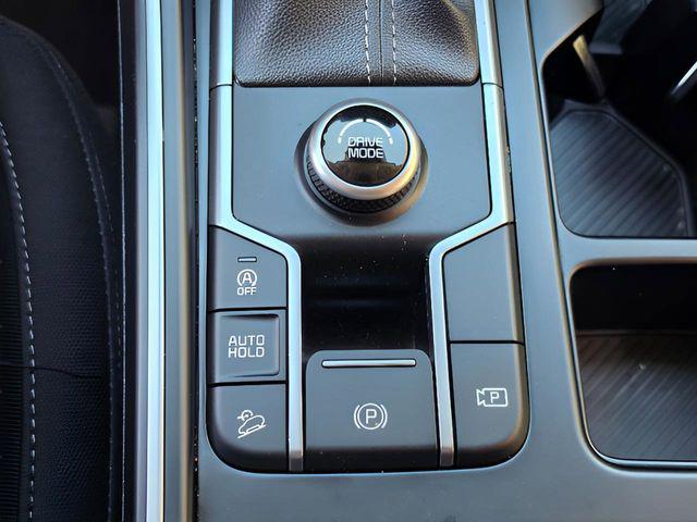 2025 Kia Sorento LX